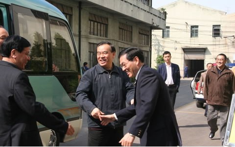 呂祖善省長來我集團(tuán)公司調(diào)研，加快發(fā)展裝備制造業(yè)